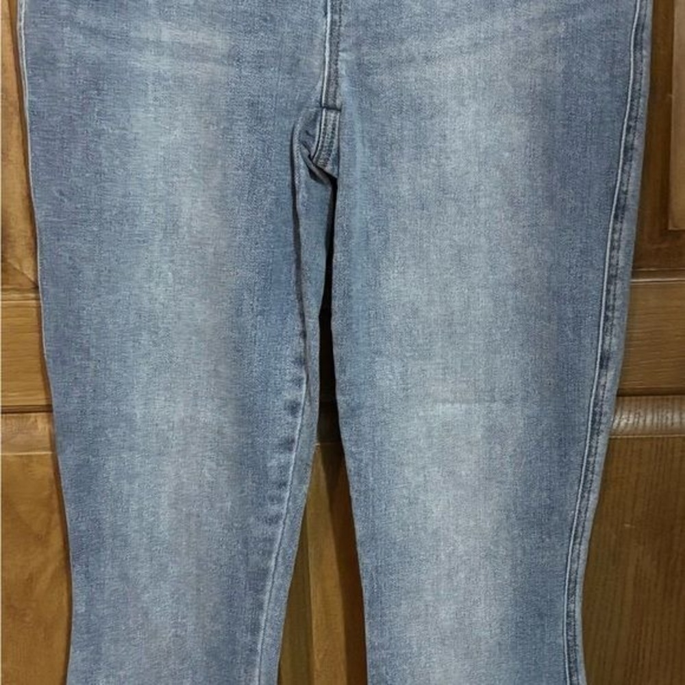 Lot of 2 Pairs Spanx Pull on Jean-ish Light Wash Skinny Jeans Size Small  jeans - Picture 5 of 8